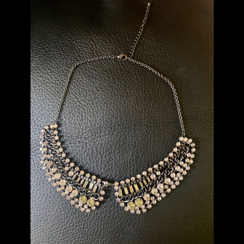 Collar Necklace - Picture 5 of 7